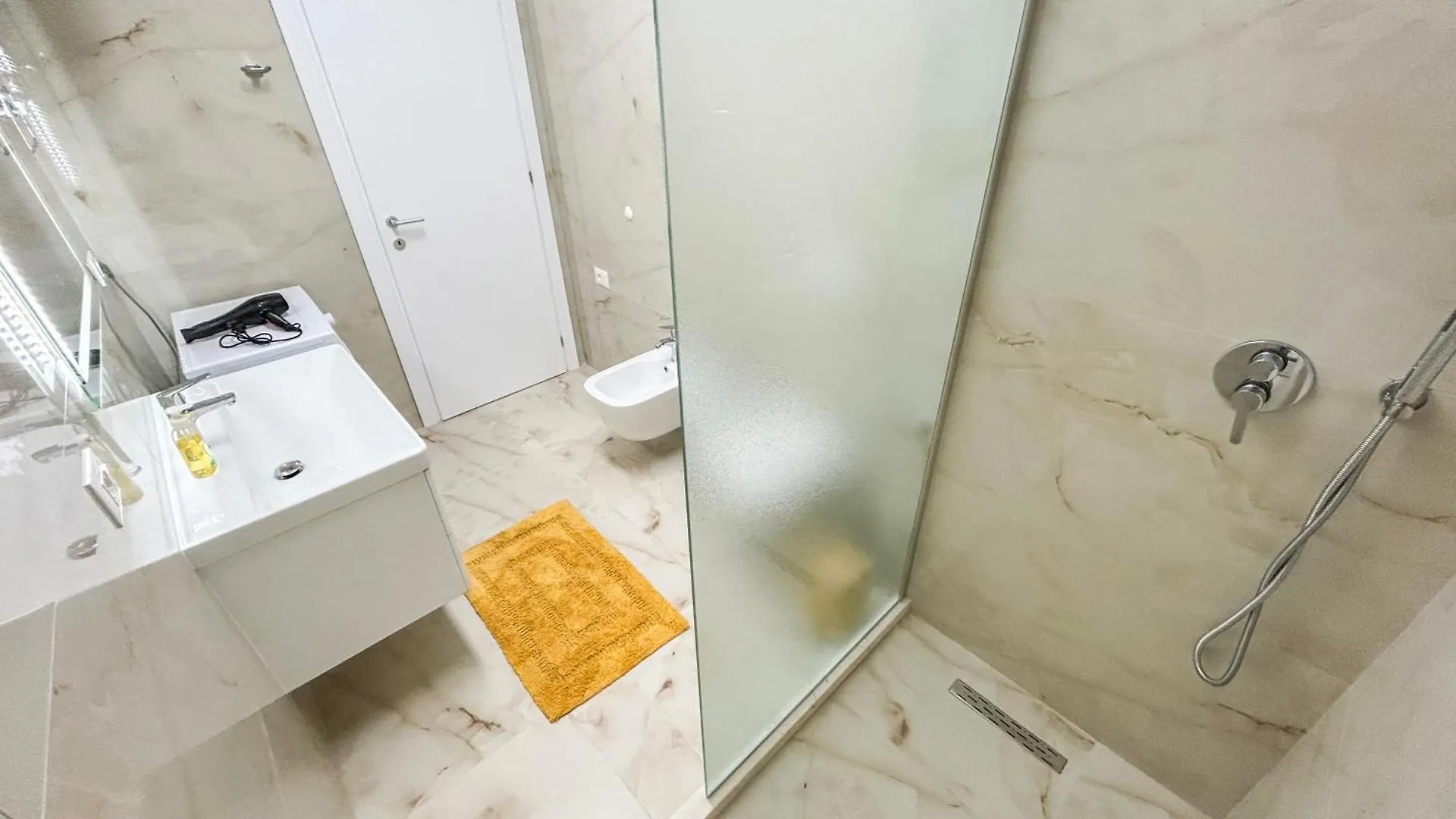 2 Bedroom Apartment 941 Durres 0*,  Albania