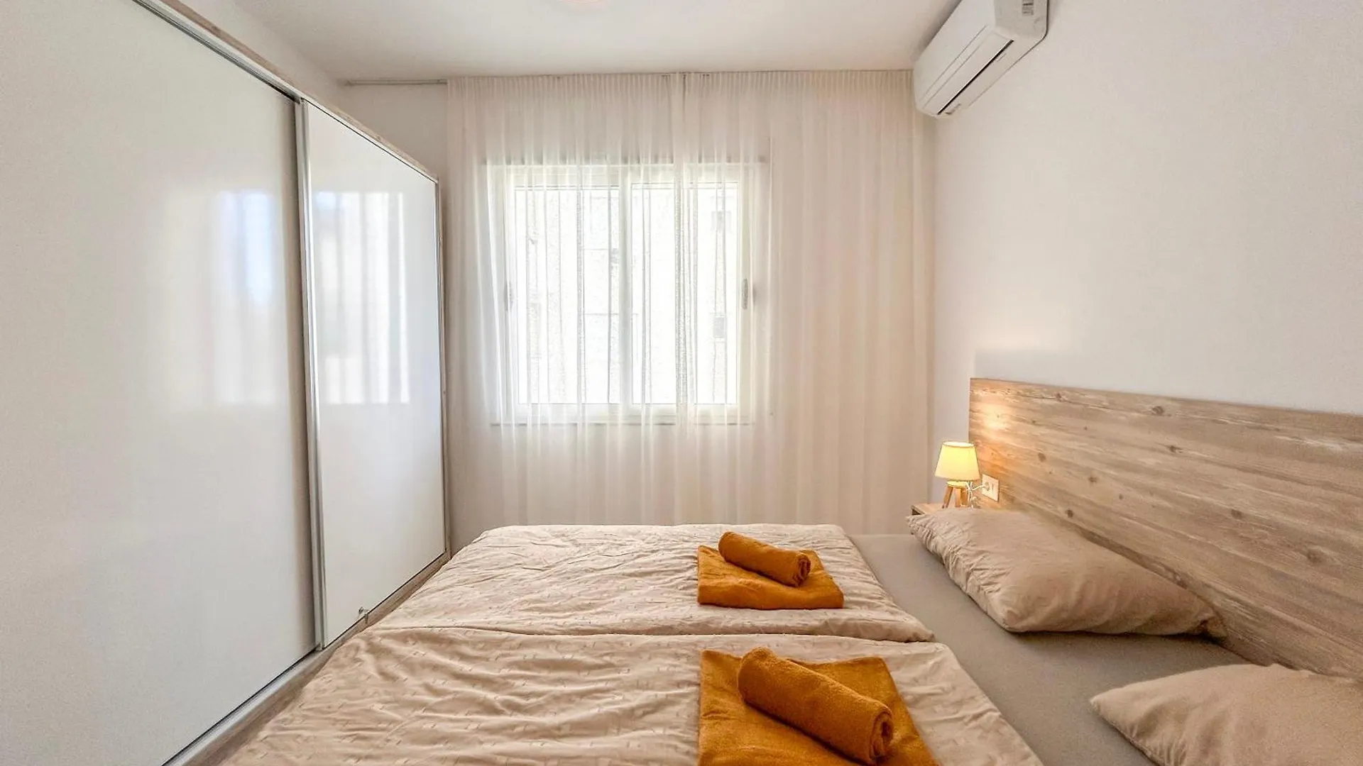 2 Bedroom Apartment 941 Durres 0*,